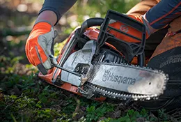 Seitliche Kettenspannung für schnelle Anpassung